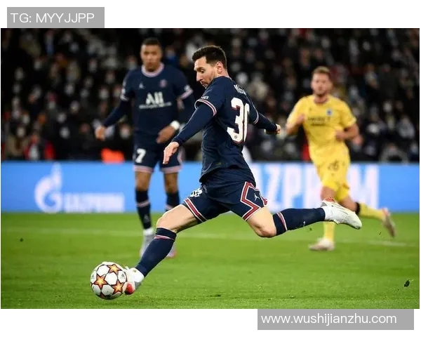 英超赛场上的魅力男神们那些令人心动的足球明星与他们的精彩瞬间